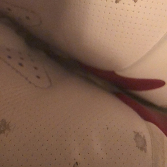 Jordan 6 - Picture 4 of 5